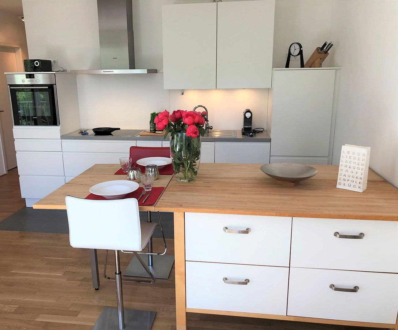 Pronájem bytu 2+1 61 m², Olof-Palme-Straße 11b, Frankfurt am Main, Hessen Pronájem bytu 2+1 61 m², Olof-Palme-Straße 11b, Frankfurt am Main, Hessen