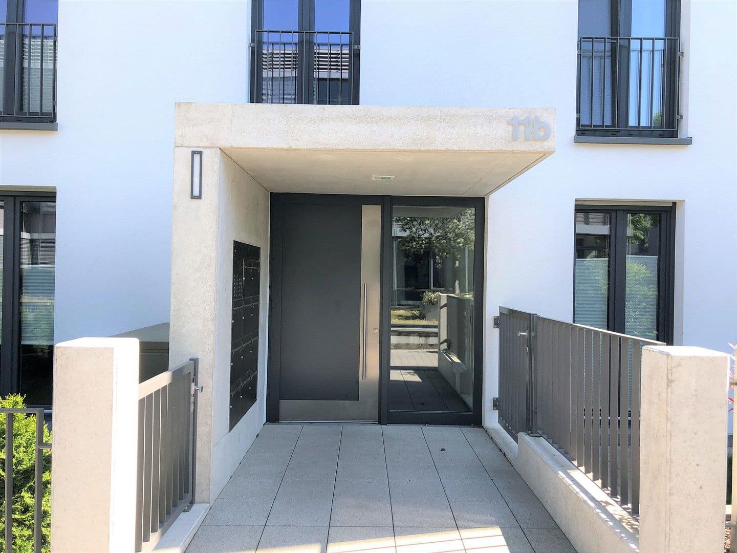 Pronájem bytu 2+1 61 m², Olof-Palme-Straße 11b, Frankfurt am Main, Hessen Pronájem bytu 2+1 61 m², Olof-Palme-Straße 11b, Frankfurt am Main, Hessen