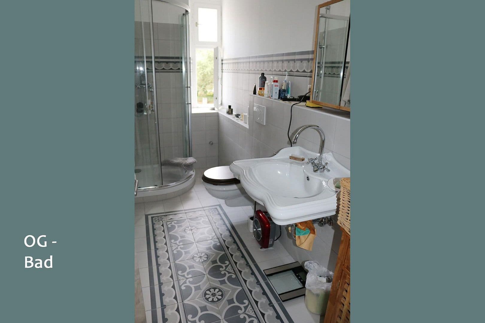 Prodej domu 520 m², pozemek 629 m², Bad Berneck im Fichtelgebirge, Bavorsko Prodej domu 520 m², pozemek 629 m², Bad Berneck im Fichtelgebirge, Bavorsko