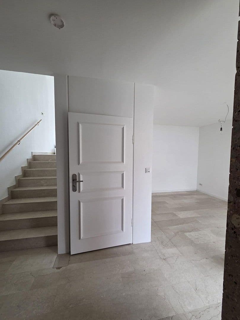 Prodej domu 125 m², pozemek 189 m², Augsburg, Bavorsko Prodej domu 125 m², pozemek 189 m², Augsburg, Bavorsko