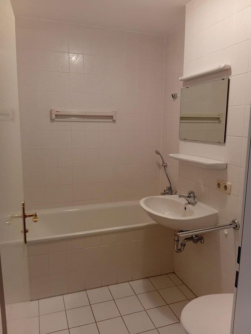 Pronájem bytu 1+1 40 m², Augsburger Str. 43, Dachau, Bavorsko Pronájem bytu 1+1 40 m², Augsburger Str. 43, Dachau, Bavorsko