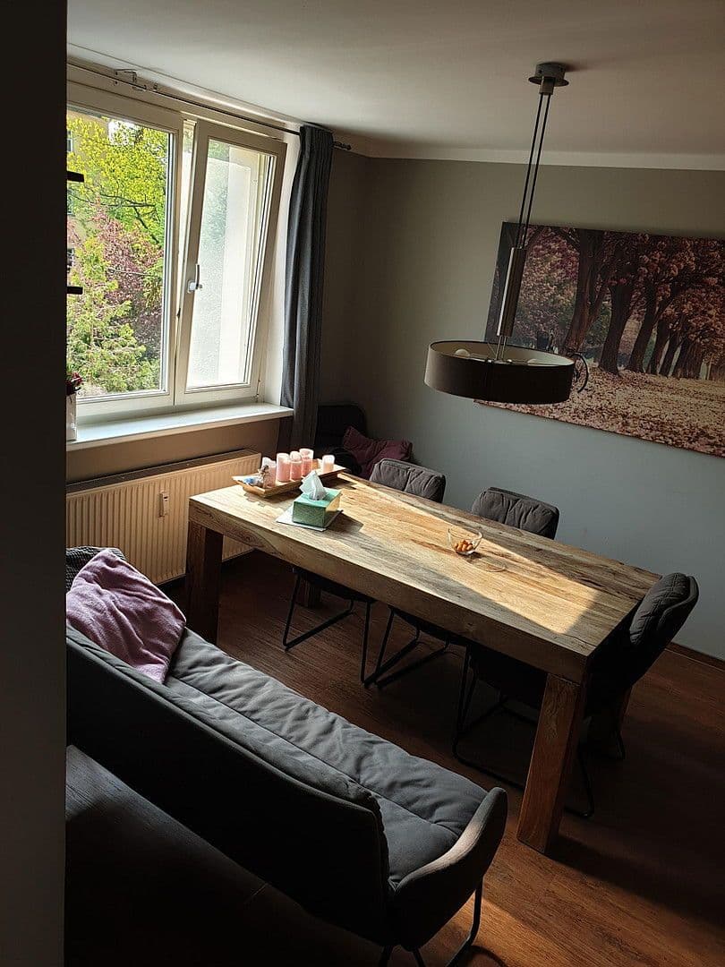 Pronájem bytu 5+1 100 m², Lupsteiner Weg 36, Berlin, Berlín Pronájem bytu 5+1 100 m², Lupsteiner Weg 36, Berlin, Berlín