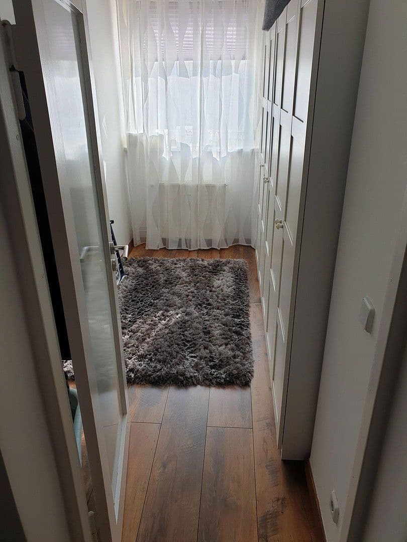 Pronájem bytu 5+1 100 m², Lupsteiner Weg 36, Berlin, Berlín Pronájem bytu 5+1 100 m², Lupsteiner Weg 36, Berlin, Berlín