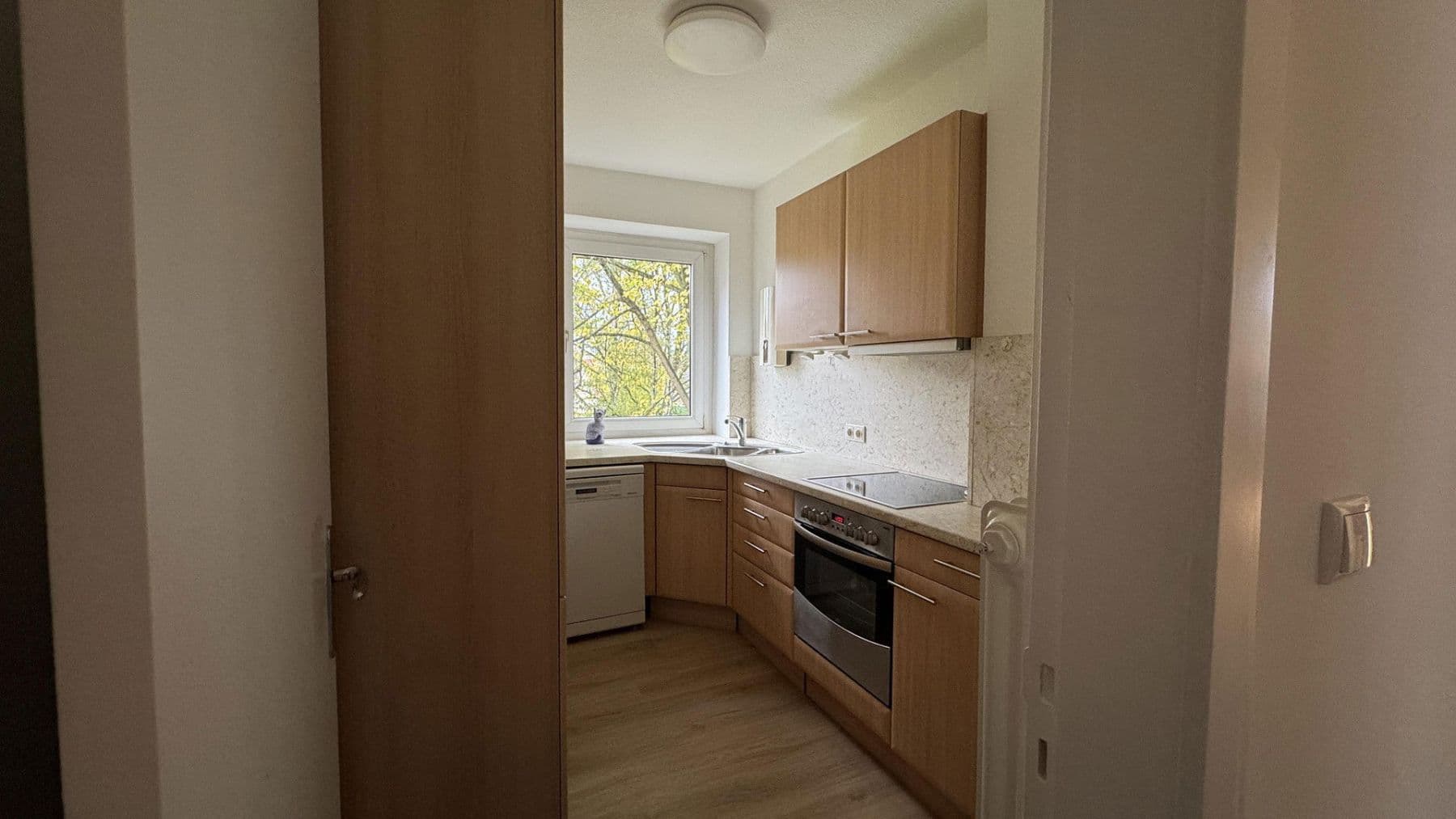 Pronájem bytu 2+kk 60 m², Jevenstedter Straße 51a, Hamburg, Hamburg Pronájem bytu 2+kk 60 m², Jevenstedter Straße 51a, Hamburg, Hamburg