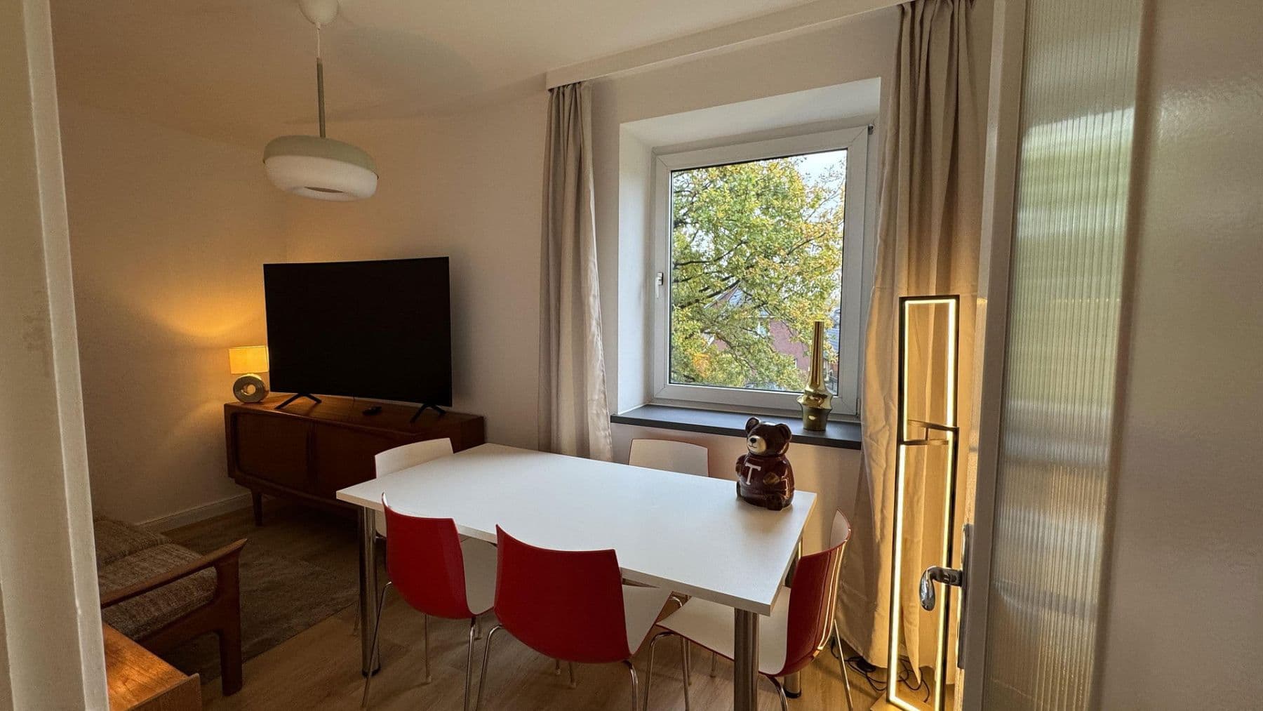 Pronájem bytu 2+kk 60 m², Jevenstedter Straße 51a, Hamburg, Hamburg Pronájem bytu 2+kk 60 m², Jevenstedter Straße 51a, Hamburg, Hamburg