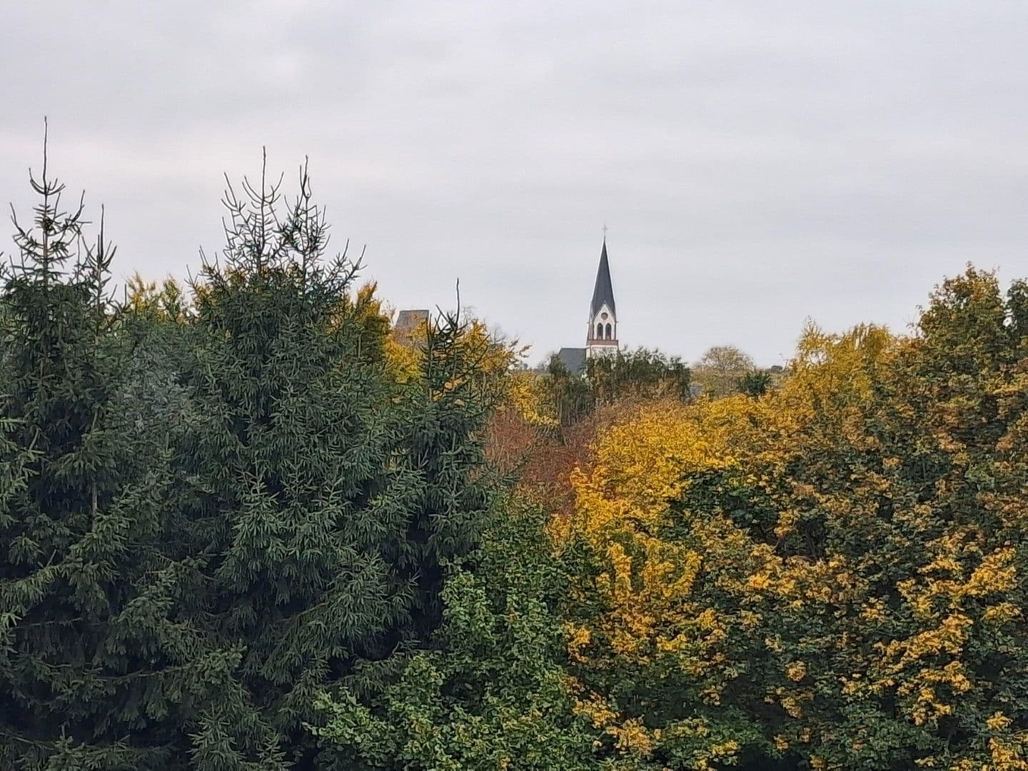 Pronájem bytu 4+1 144 m², Kastellaun, Porýní-Falc Pronájem bytu 4+1 144 m², Kastellaun, Porýní-Falc