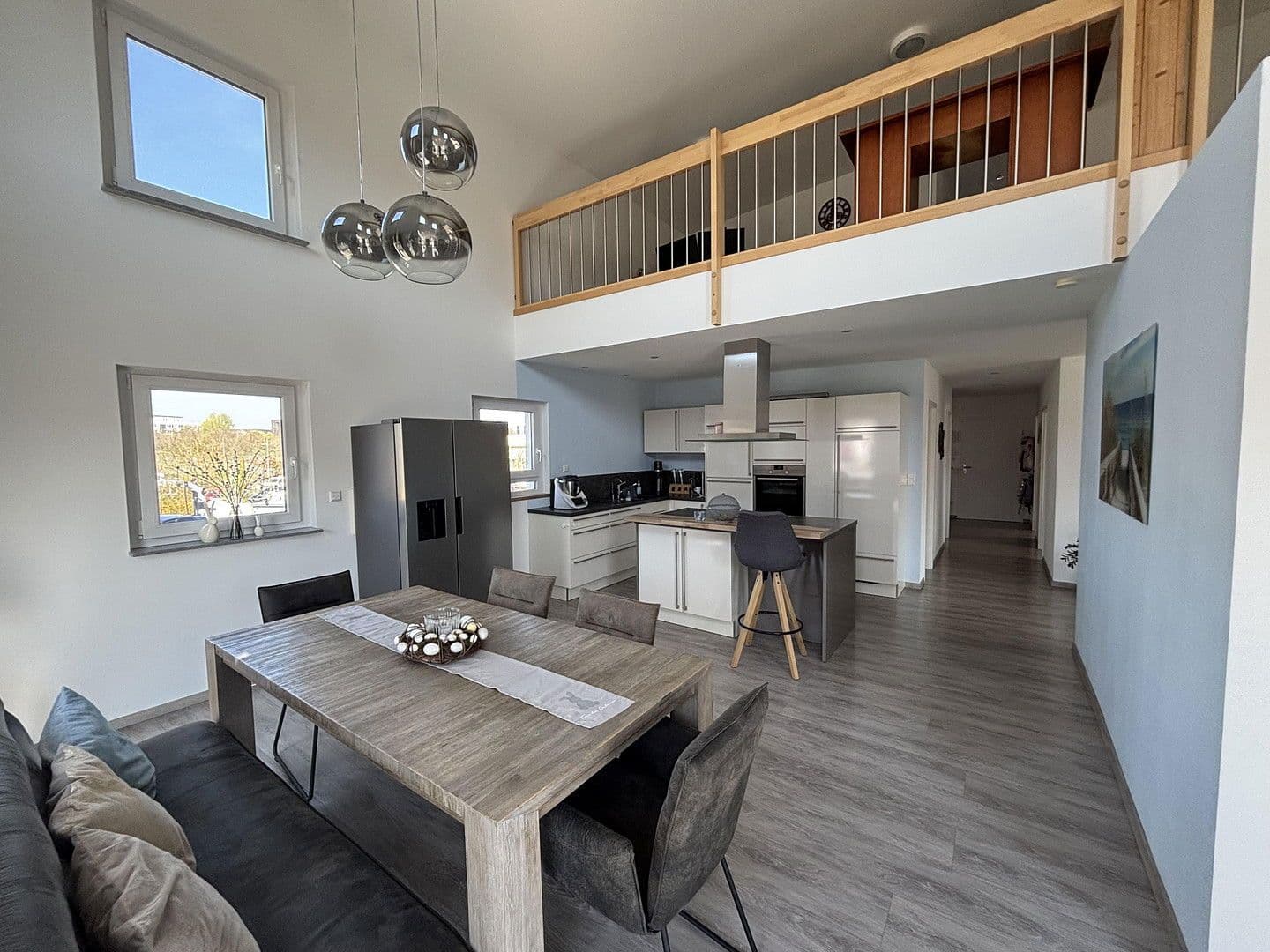 Pronájem bytu 5+1 185 m², Kieselbronner Straße 40, Pforzheim, Bádensko-Württembersko Pronájem bytu 5+1 185 m², Kieselbronner Straße 40, Pforzheim, Bádensko-Württembersko