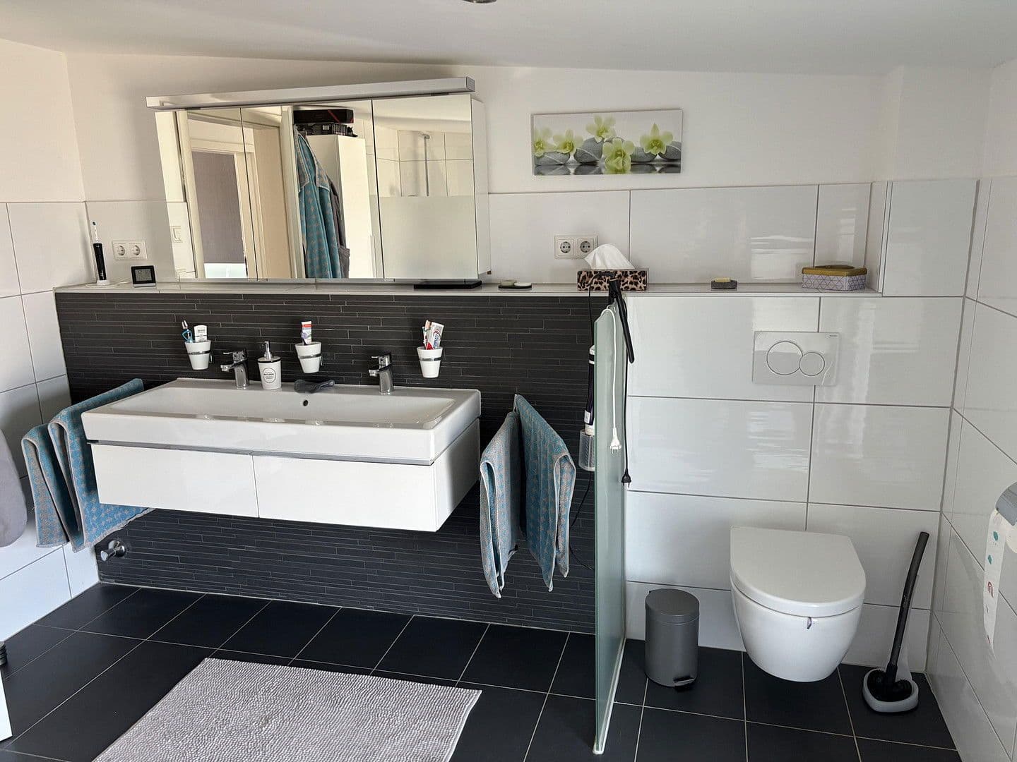 Pronájem bytu 5+1 185 m², Kieselbronner Straße 40, Pforzheim, Bádensko-Württembersko Pronájem bytu 5+1 185 m², Kieselbronner Straße 40, Pforzheim, Bádensko-Württembersko