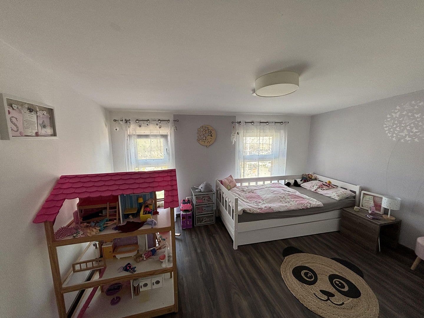 Pronájem bytu 5+1 185 m², Kieselbronner Straße 40, Pforzheim, Bádensko-Württembersko Pronájem bytu 5+1 185 m², Kieselbronner Straße 40, Pforzheim, Bádensko-Württembersko