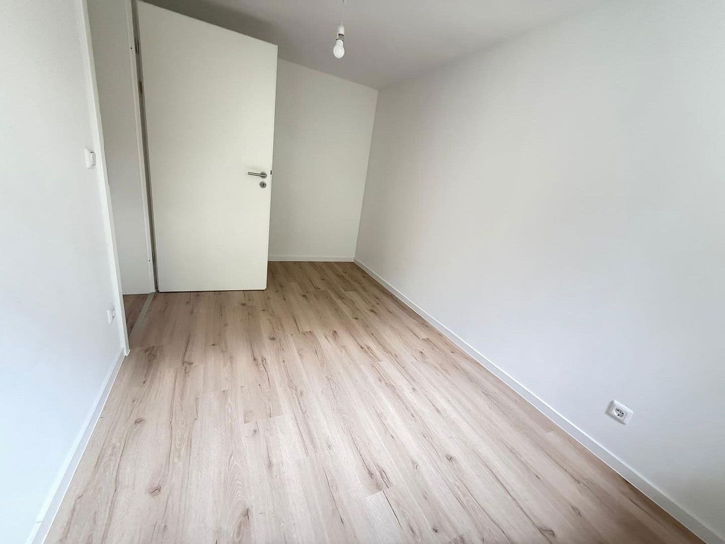 Prodej bytu 6+1 163 m², Essen, Severní Porýní-Vestfálsko Prodej bytu 6+1 163 m², Essen, Severní Porýní-Vestfálsko