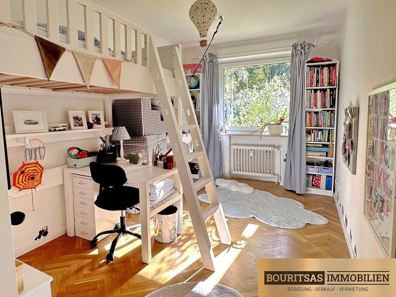 Prodej bytu 4+1 100 m², Hamburg, Hamburg Prodej bytu 4+1 100 m², Hamburg, Hamburg