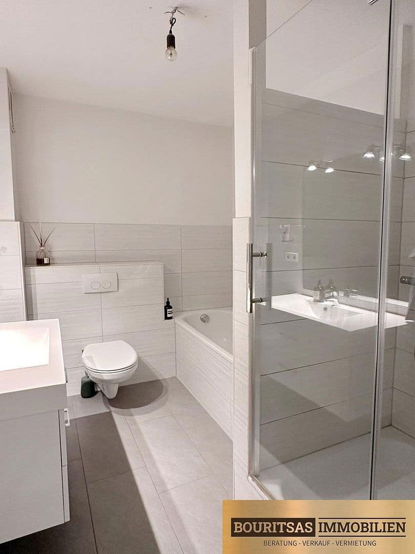 Prodej bytu 4+1 100 m², Hamburg, Hamburg Prodej bytu 4+1 100 m², Hamburg, Hamburg