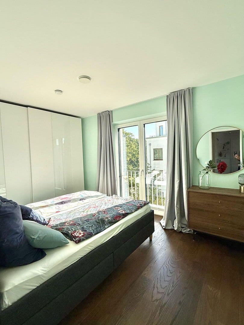 Pronájem bytu 3+1 93 m², München, Bavorsko Pronájem bytu 3+1 93 m², München, Bavorsko