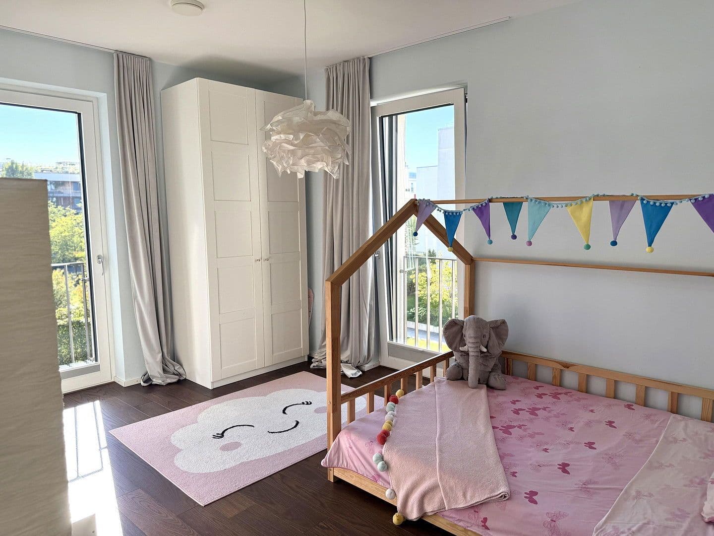 Pronájem bytu 3+1 93 m², München, Bavorsko Pronájem bytu 3+1 93 m², München, Bavorsko