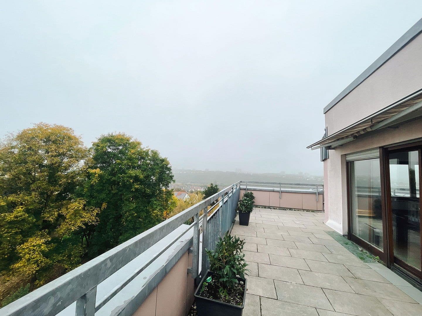 Prodej bytu 4+1 105 m², Stuttgart, Bádensko-Württembersko Prodej bytu 4+1 105 m², Stuttgart, Bádensko-Württembersko