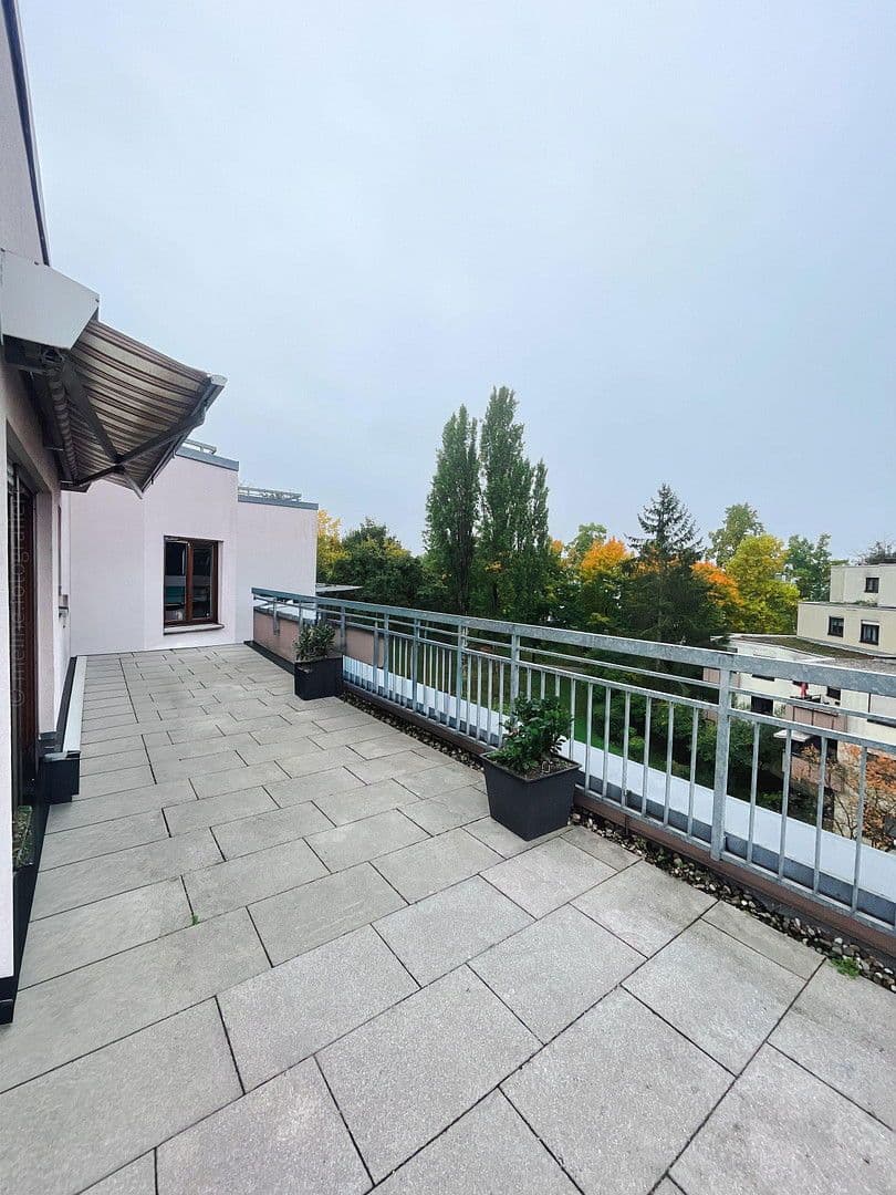 Prodej bytu 4+1 105 m², Stuttgart, Bádensko-Württembersko Prodej bytu 4+1 105 m², Stuttgart, Bádensko-Württembersko