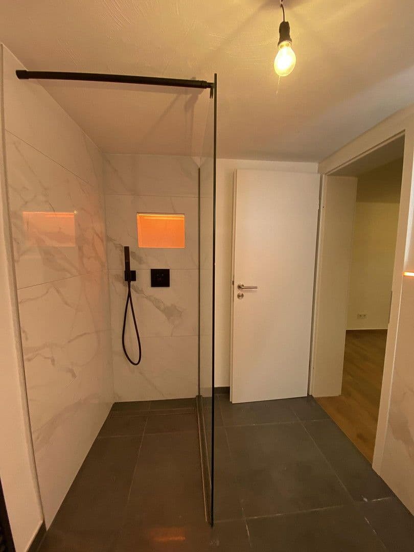 Pronájem bytu 1+1 21 m², Pohlheim, Hessen Pronájem bytu 1+1 21 m², Pohlheim, Hessen