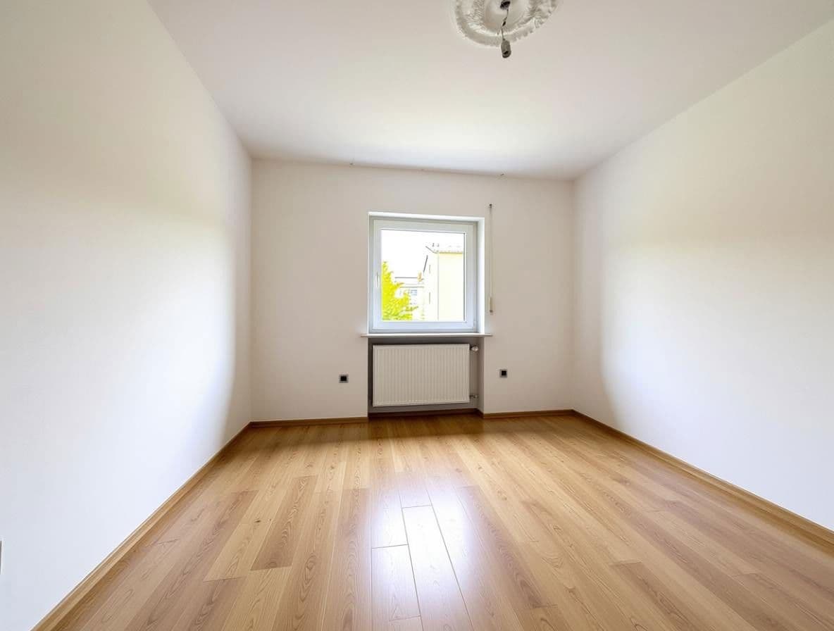 Prodej domu 144 m², pozemek 270 m², Vogelherdstr. 15c, Zirndorf, Bavorsko Prodej domu 144 m², pozemek 270 m², Vogelherdstr. 15c, Zirndorf, Bavorsko