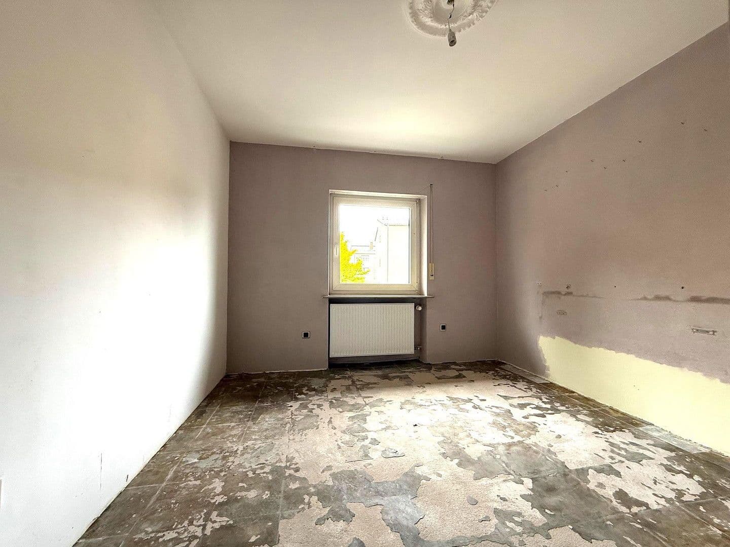 Prodej domu 144 m², pozemek 270 m², Vogelherdstr. 15c, Zirndorf, Bavorsko Prodej domu 144 m², pozemek 270 m², Vogelherdstr. 15c, Zirndorf, Bavorsko