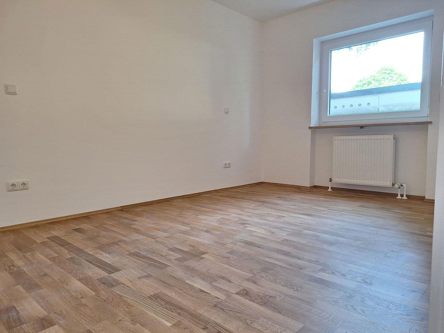 Prodej bytu 3+1 63 m², Kemptener Straße 54, München, Bavorsko Prodej bytu 3+1 63 m², Kemptener Straße 54, München, Bavorsko