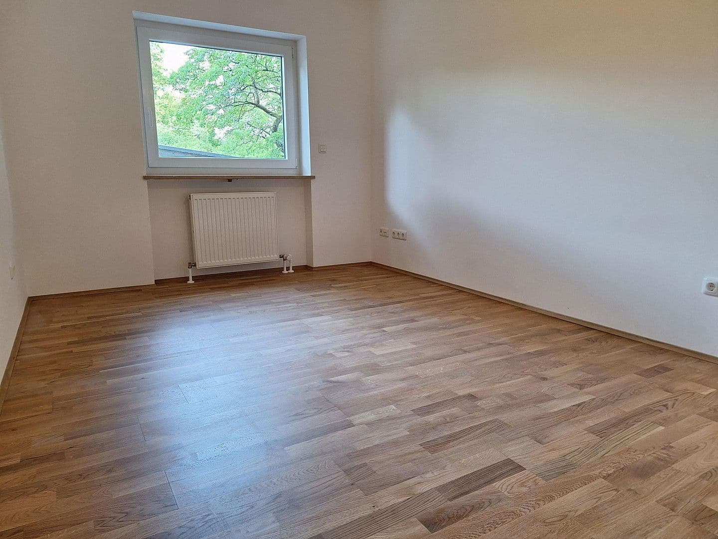 Prodej bytu 3+1 63 m², Kemptener Straße 54, München, Bavorsko Prodej bytu 3+1 63 m², Kemptener Straße 54, München, Bavorsko