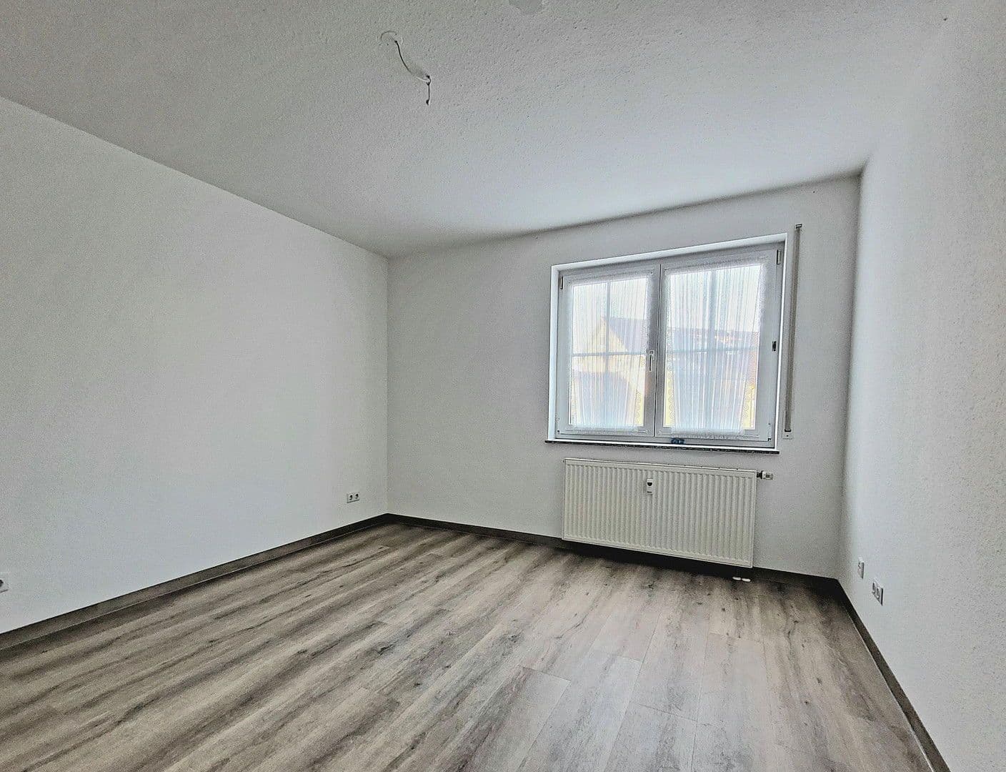 Pronájem bytu 3+1 85 m², Staufen im Breisgau, Bádensko-Württembersko Pronájem bytu 3+1 85 m², Staufen im Breisgau, Bádensko-Württembersko