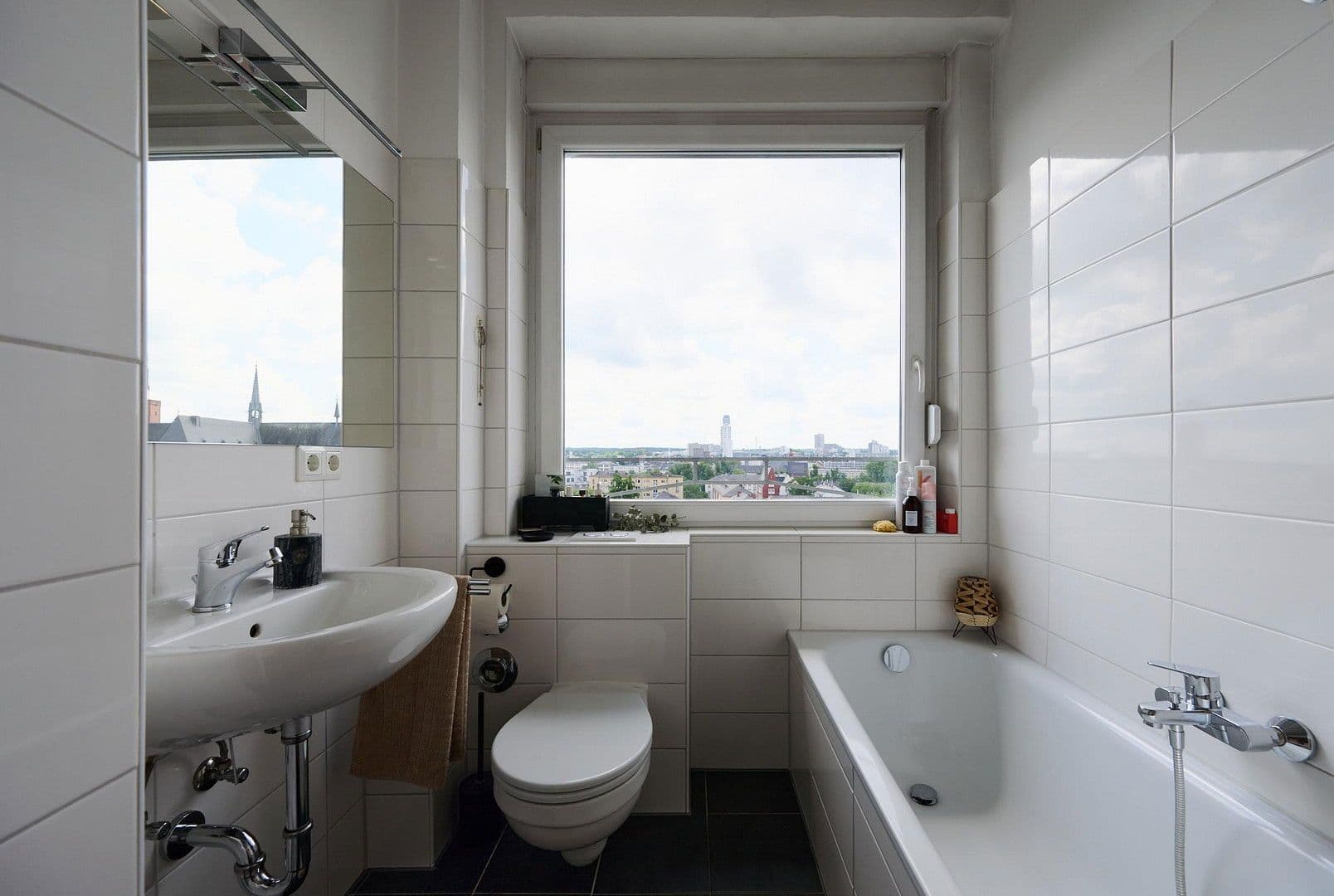 Pronájem bytu 2+1 52 m², Fahrgasse, Frankfurt am Main, Hessen Pronájem bytu 2+1 52 m², Fahrgasse, Frankfurt am Main, Hessen