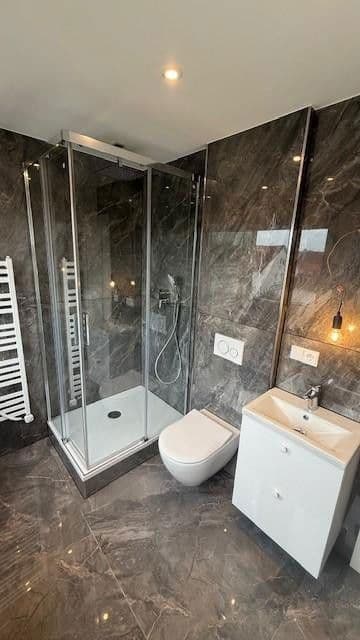 Pronájem bytu 1+1 30 m², Schwarzhölzlstraße 6, Karlsfeld, Bavorsko Pronájem bytu 1+1 30 m², Schwarzhölzlstraße 6, Karlsfeld, Bavorsko