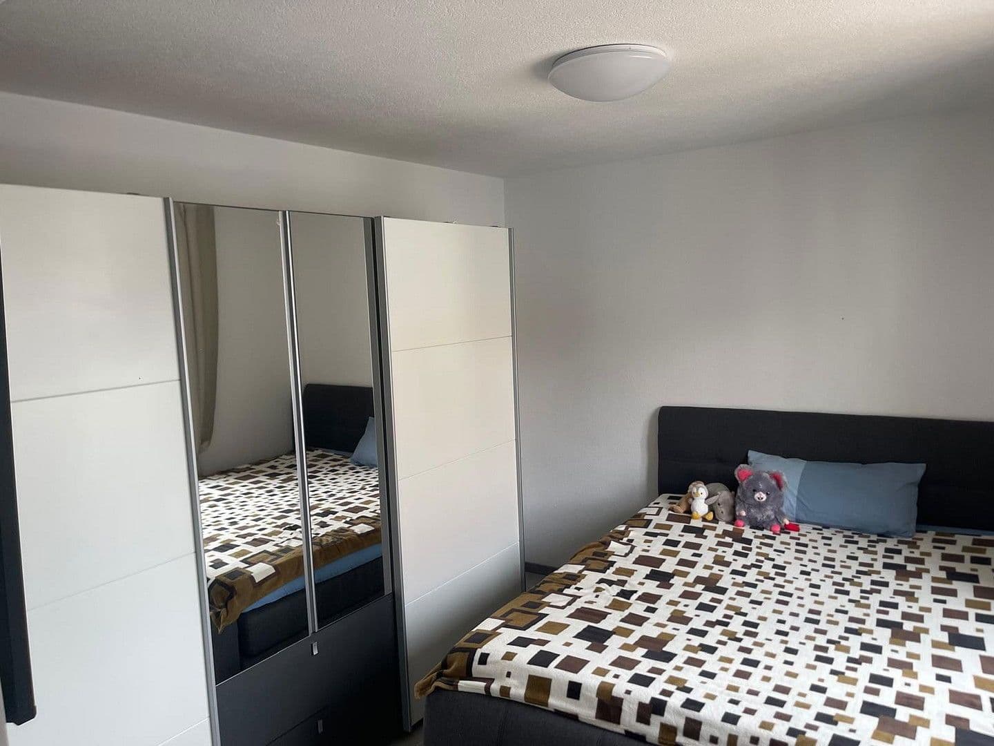 Prodej bytu 6+1 141 m², Herxheimweyher, Porýní-Falc Prodej bytu 6+1 141 m², Herxheimweyher, Porýní-Falc