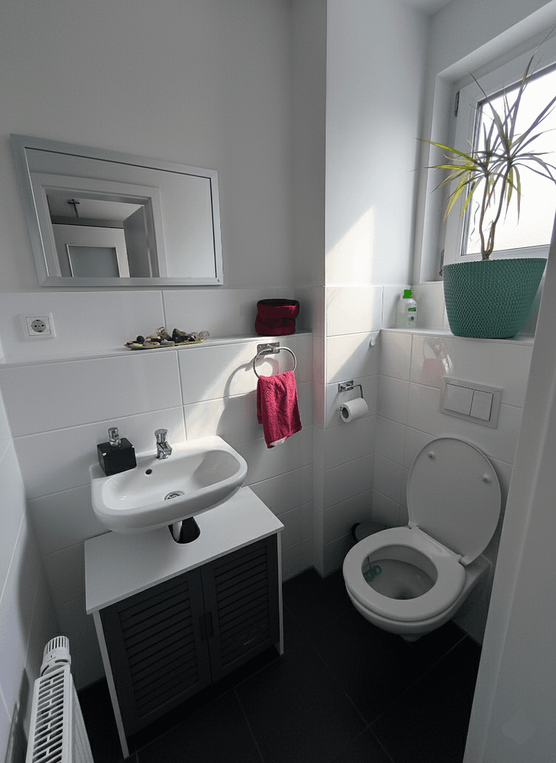 Prodej domu 138 m², pozemek 229 m², Adelsdorf, Bavorsko Prodej domu 138 m², pozemek 229 m², Adelsdorf, Bavorsko