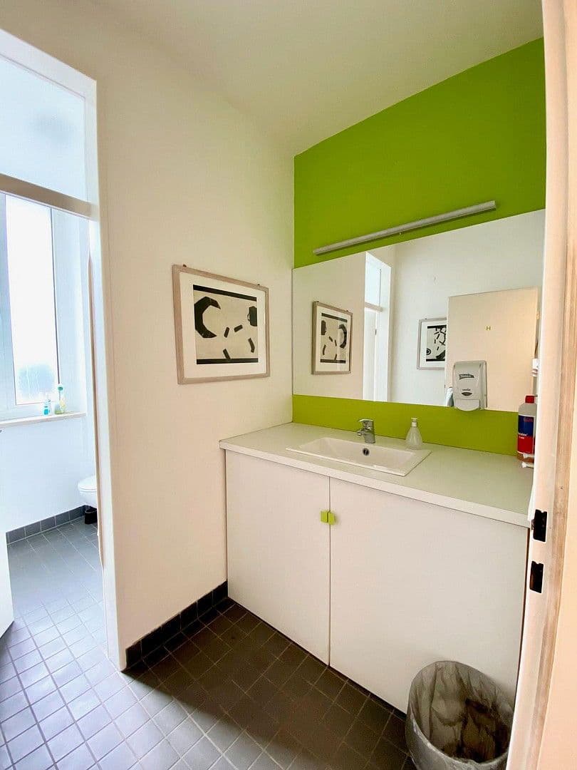 Pronájem kanceláře 400 m², Brecherspitzstr.8, München, Bavorsko Pronájem kanceláře 400 m², Brecherspitzstr.8, München, Bavorsko