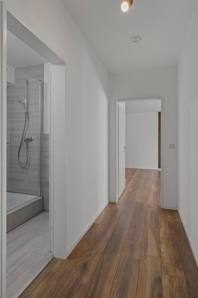 Prodej bytu 2+1 51 m², Schulenburger Landstrasse 65, Hannover, Dolní Sasko Prodej bytu 2+1 51 m², Schulenburger Landstrasse 65, Hannover, Dolní Sasko