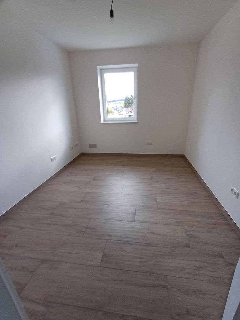 Pronájem bytu 4+1 99 m², Bad Abbach, Bavorsko Pronájem bytu 4+1 99 m², Bad Abbach, Bavorsko
