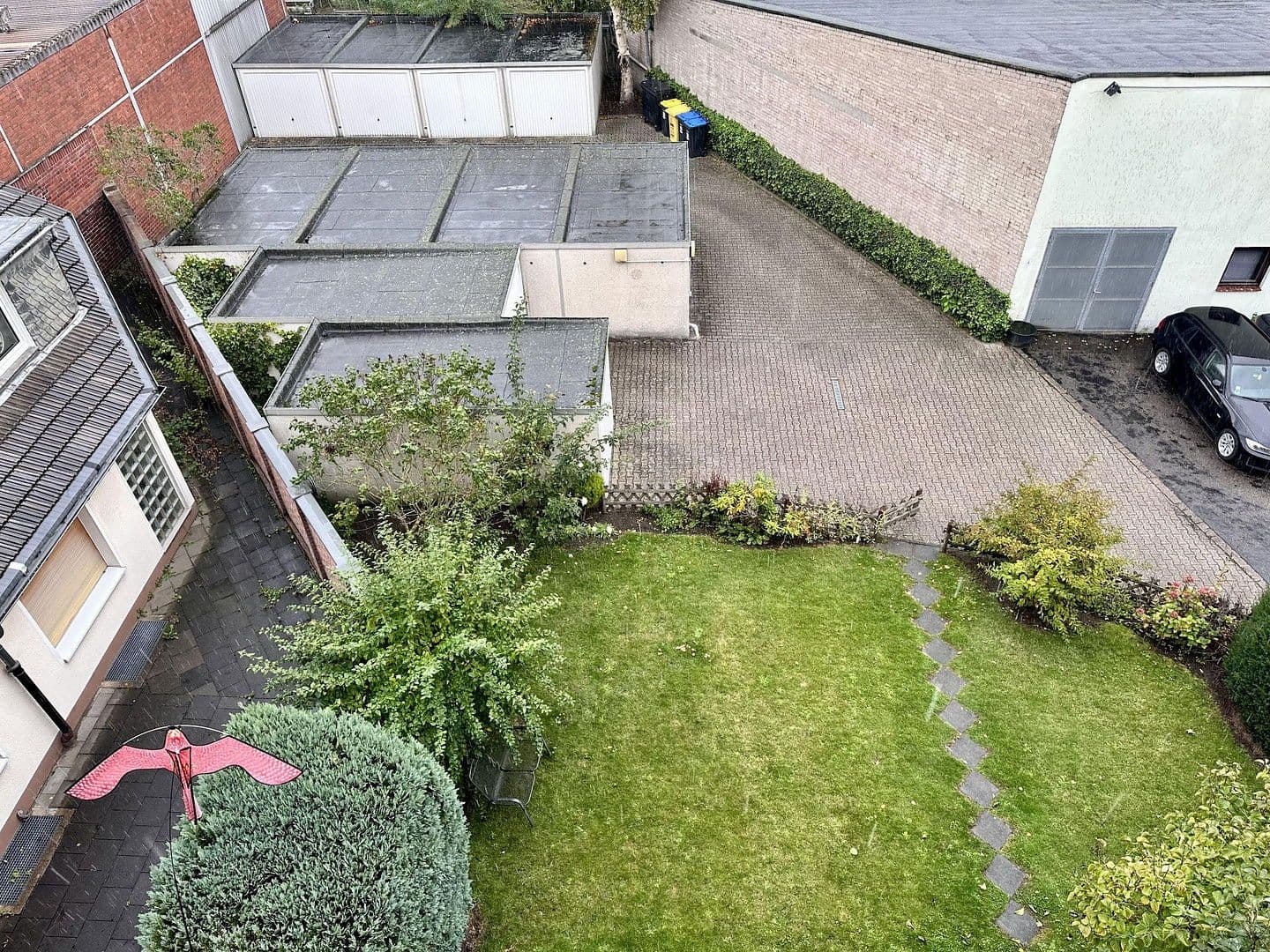 Prodej bytu 3+1 86 m², Düsseldorf, Severní Porýní-Vestfálsko Prodej bytu 3+1 86 m², Düsseldorf, Severní Porýní-Vestfálsko