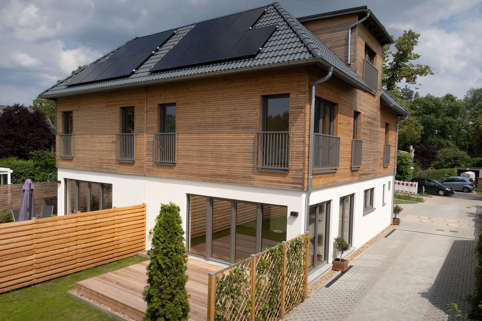 Pronájem domu 166 m², pozemek 383 m², Berlin, Berlín Pronájem domu 166 m², pozemek 383 m², Berlin, Berlín