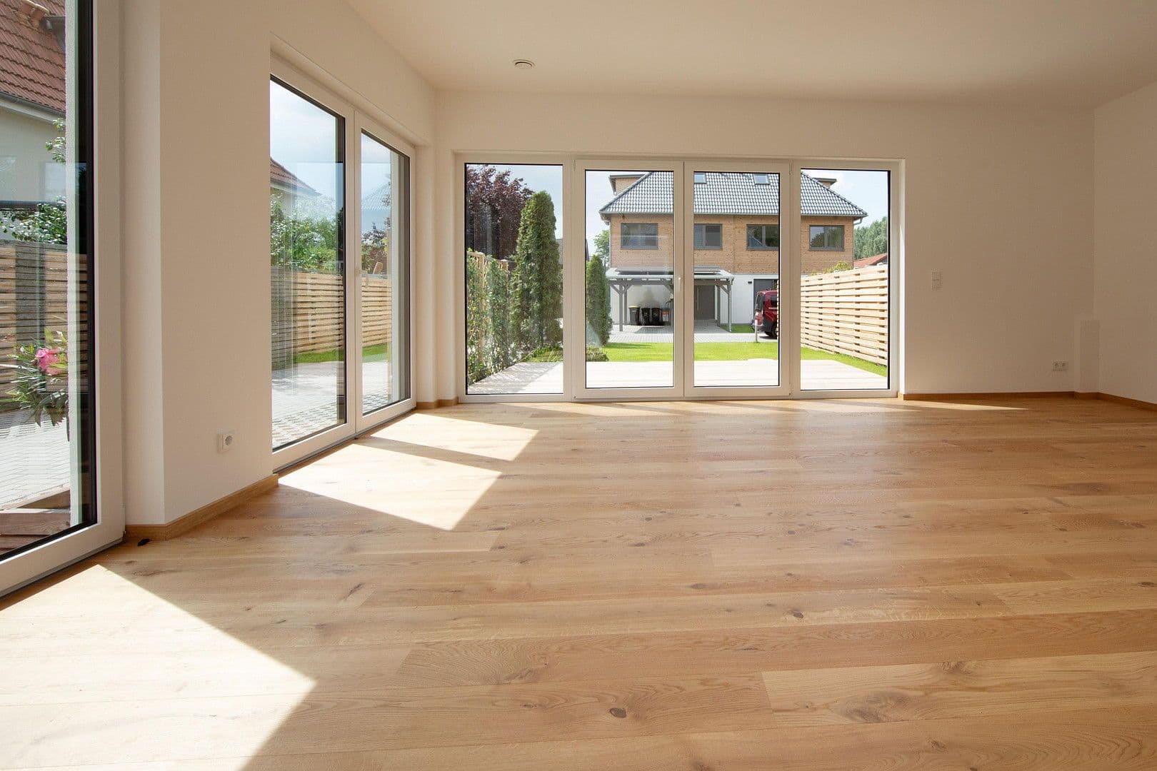 Pronájem domu 166 m², pozemek 383 m², Berlin, Berlín Pronájem domu 166 m², pozemek 383 m², Berlin, Berlín