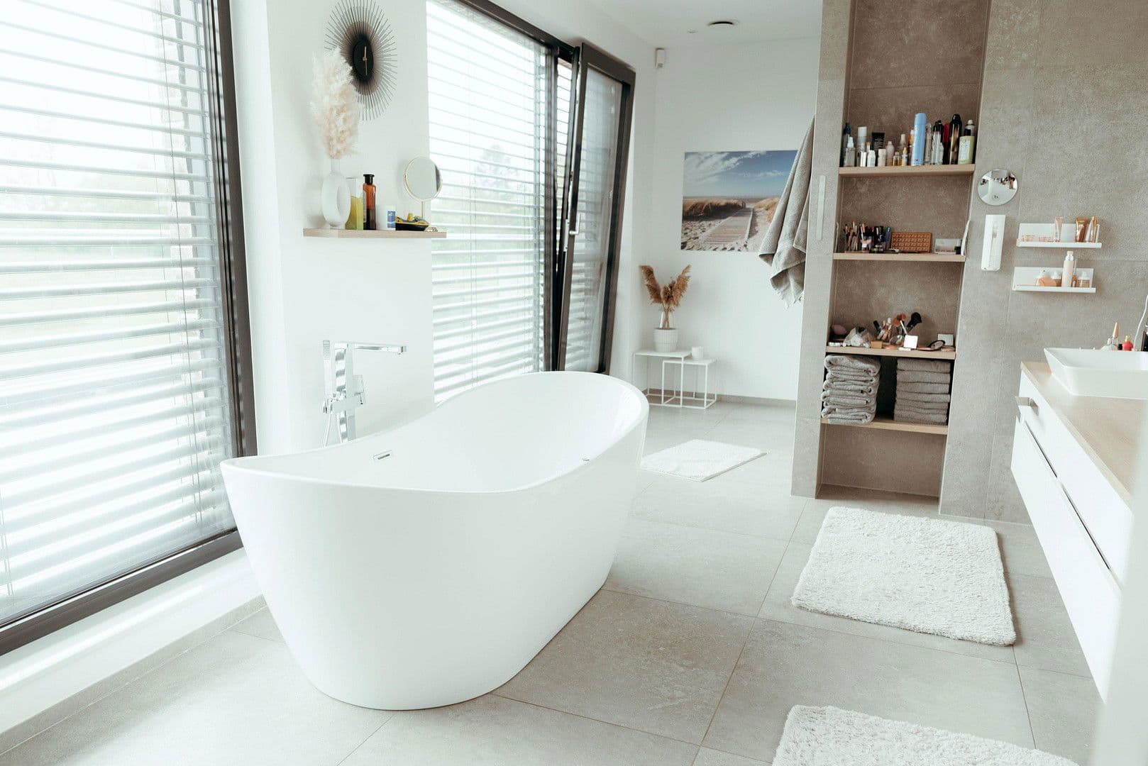 Prodej domu 680 m², pozemek 2.100 m², Moormerland, Dolní Sasko Prodej domu 680 m², pozemek 2.100 m², Moormerland, Dolní Sasko