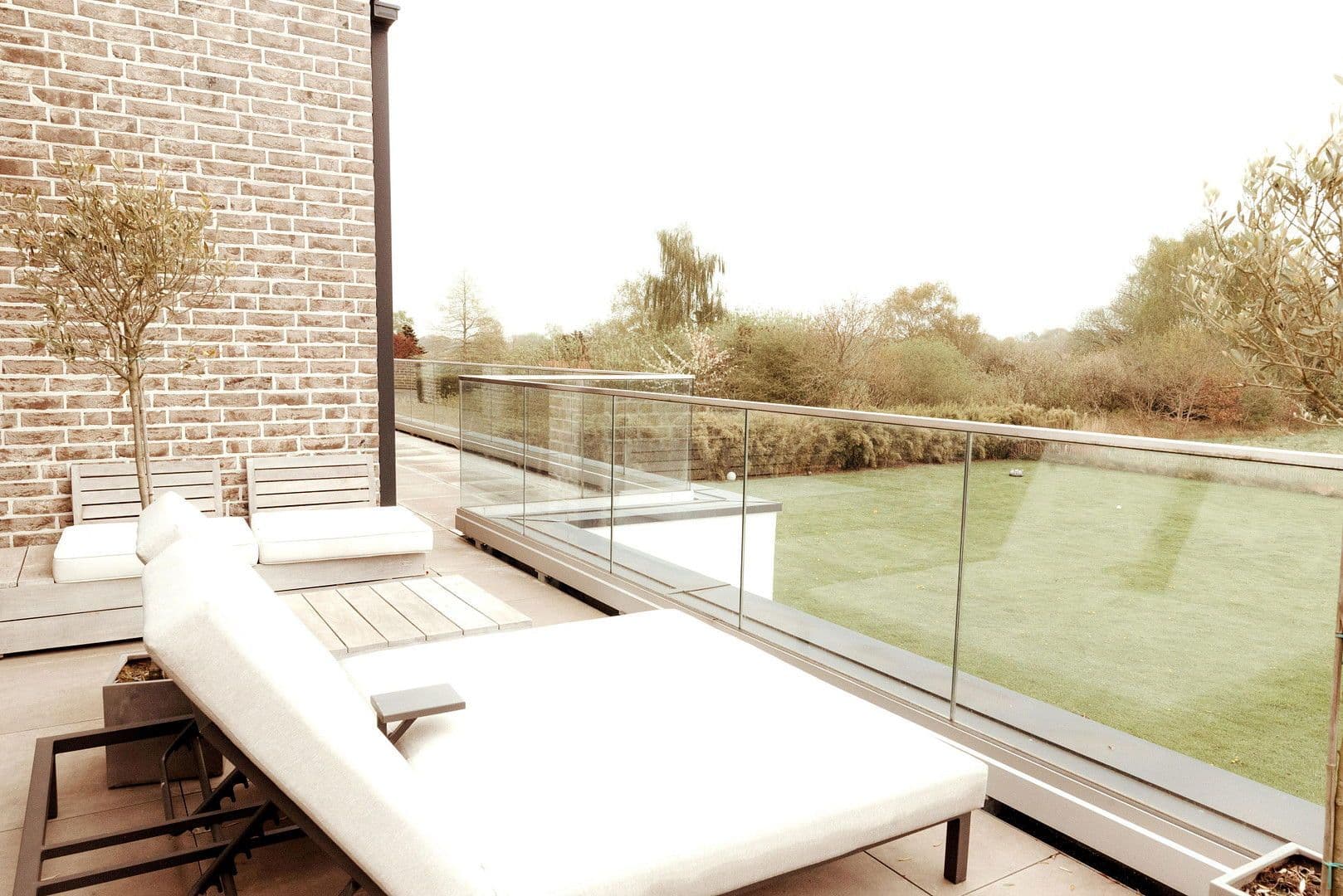 Prodej domu 680 m², pozemek 2.100 m², Moormerland, Dolní Sasko Prodej domu 680 m², pozemek 2.100 m², Moormerland, Dolní Sasko