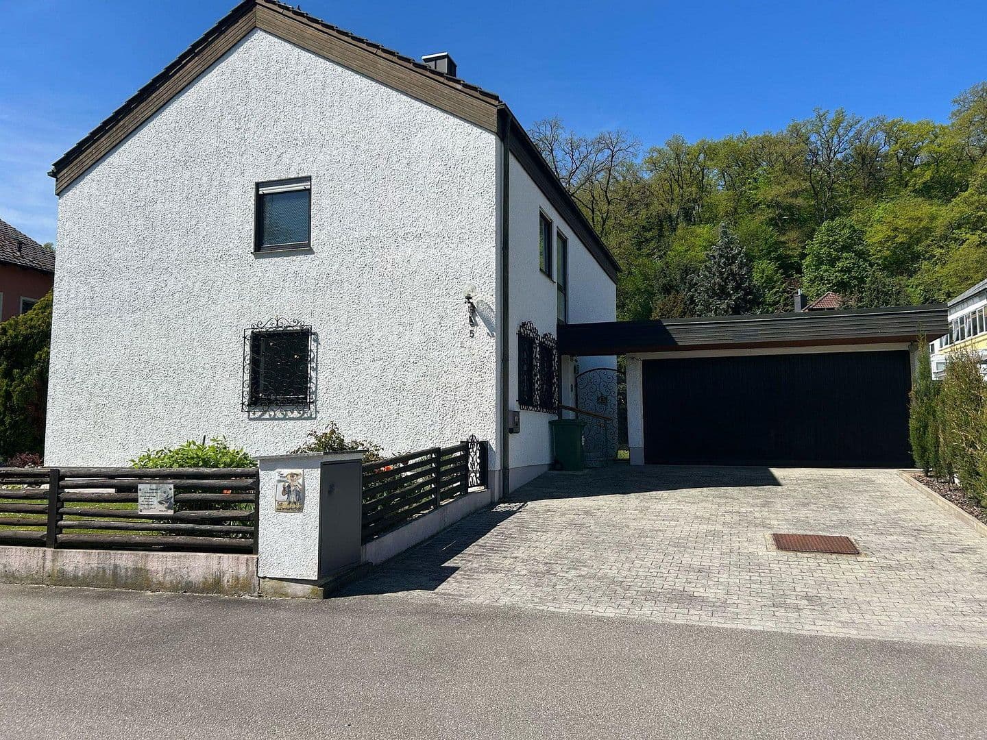 Pronájem domu 160 m², pozemek 766 m², Lappersdorf, Bavorsko Pronájem domu 160 m², pozemek 766 m², Lappersdorf, Bavorsko