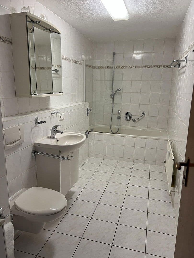 Prodej bytu 4+kk 119 m², Weilimdorf, Bádensko-Württembersko Prodej bytu 4+kk 119 m², Weilimdorf, Bádensko-Württembersko