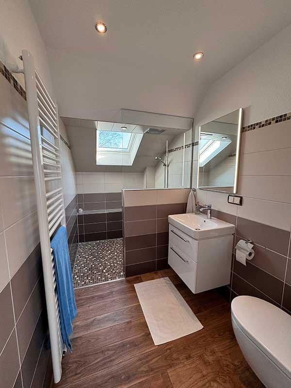 Prodej domu 190 m², pozemek 569 m², Overath, Severní Porýní-Vestfálsko Prodej domu 190 m², pozemek 569 m², Overath, Severní Porýní-Vestfálsko