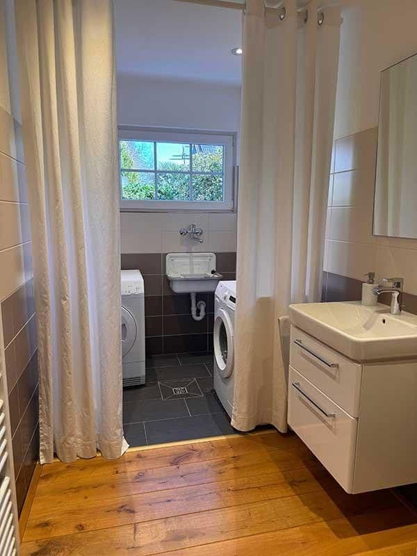 Prodej domu 190 m², pozemek 569 m², Overath, Severní Porýní-Vestfálsko Prodej domu 190 m², pozemek 569 m², Overath, Severní Porýní-Vestfálsko