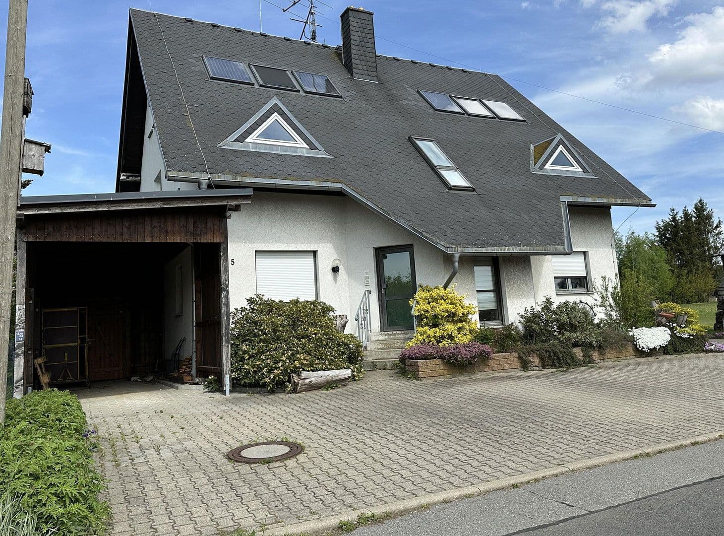 Prodej domu 134 m², pozemek 1.000 m², Zwönitz, Sasko Prodej domu 134 m², pozemek 1.000 m², Zwönitz, Sasko