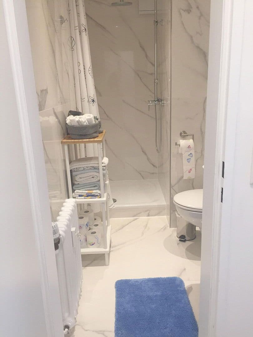 Pronájem bytu 1+1 28 m², Konkordiastr 38A, Düsseldorf Unterbilk, Severní Porýní-Vestfálsko Pronájem bytu 1+1 28 m², Konkordiastr 38A, Düsseldorf Unterbilk, Severní Porýní-Vestfálsko