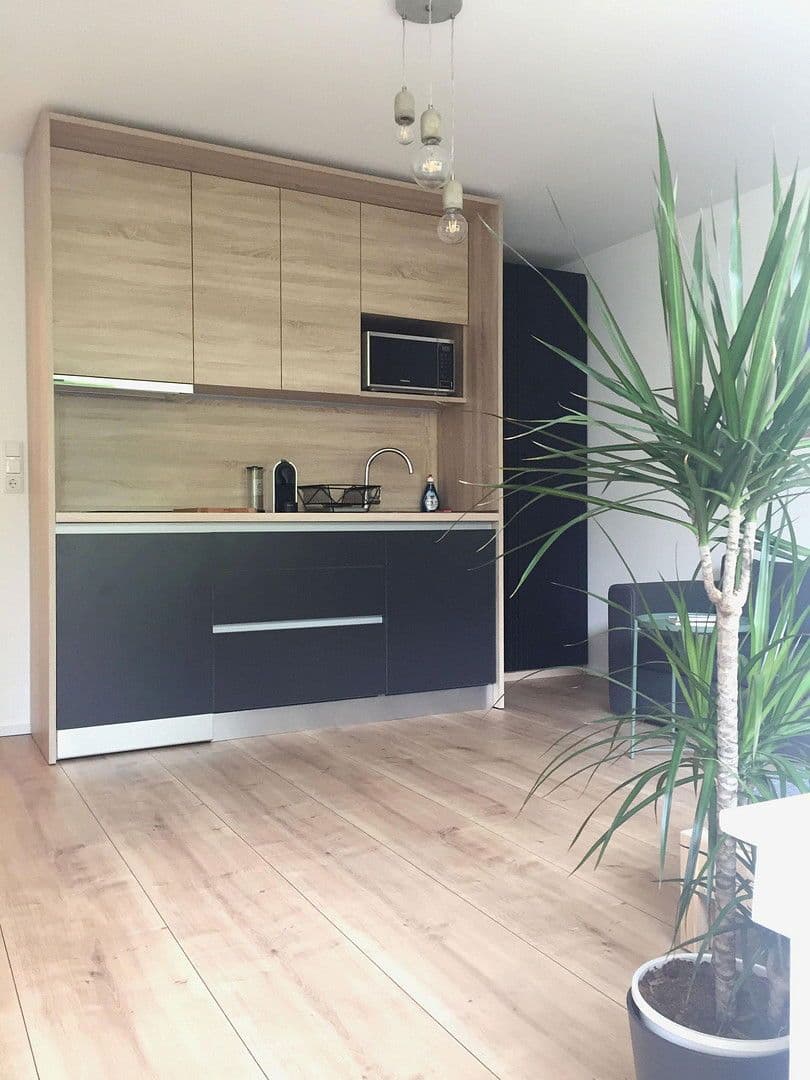 Pronájem bytu 1+1 28 m², Konkordiastr 38A, Düsseldorf Unterbilk, Severní Porýní-Vestfálsko Pronájem bytu 1+1 28 m², Konkordiastr 38A, Düsseldorf Unterbilk, Severní Porýní-Vestfálsko