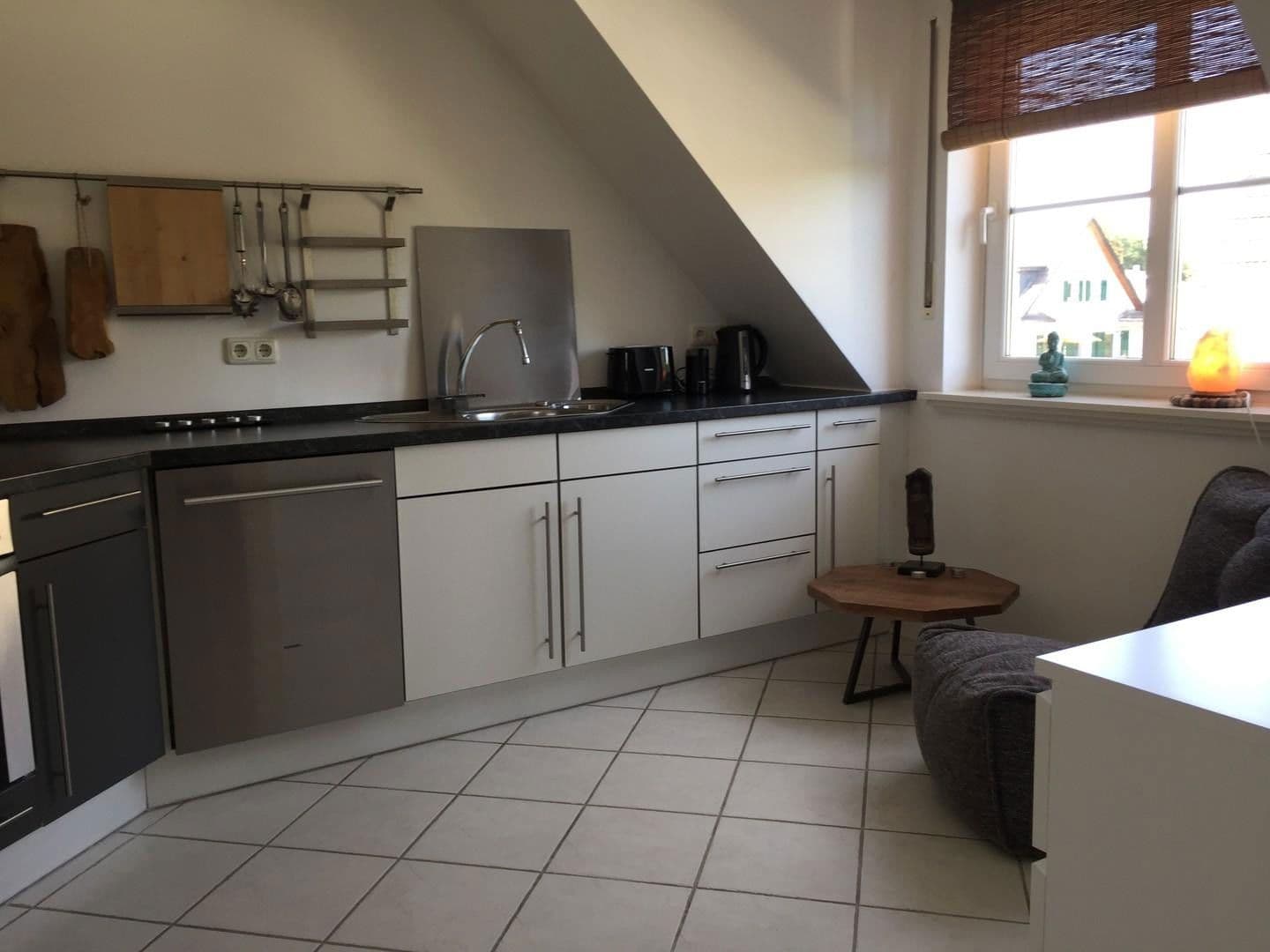 Pronájem bytu 2+1 92 m², Köln, Severní Porýní-Vestfálsko Pronájem bytu 2+1 92 m², Köln, Severní Porýní-Vestfálsko