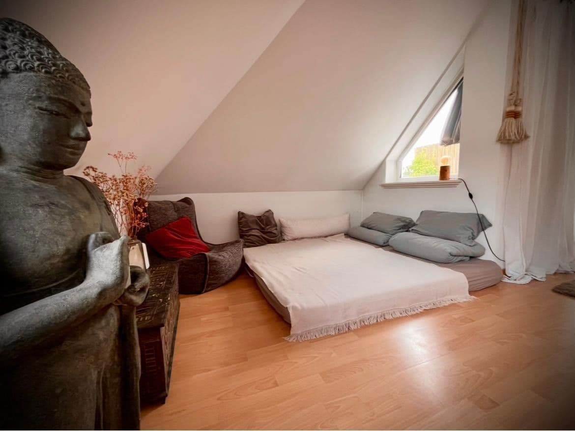 Pronájem bytu 2+1 92 m², Köln, Severní Porýní-Vestfálsko Pronájem bytu 2+1 92 m², Köln, Severní Porýní-Vestfálsko