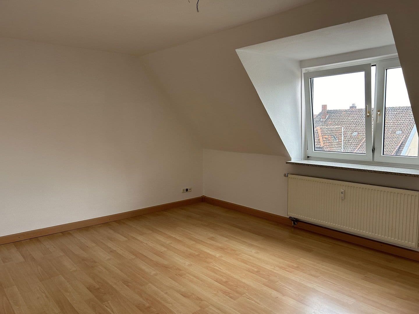 Pronájem bytu 3+1 79 m², Hildesheim, Dolní Sasko Pronájem bytu 3+1 79 m², Hildesheim, Dolní Sasko