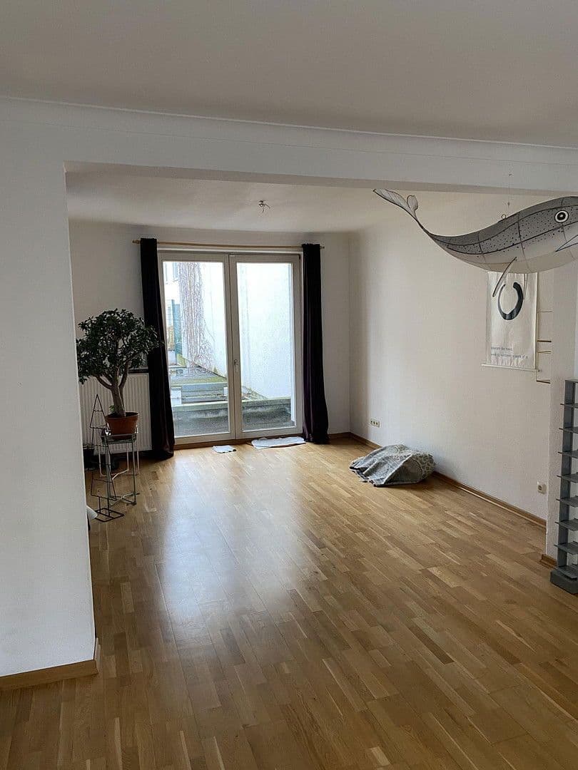 Prodej domu 156 m², pozemek 149 m², Köln, Severní Porýní-Vestfálsko Prodej domu 156 m², pozemek 149 m², Köln, Severní Porýní-Vestfálsko