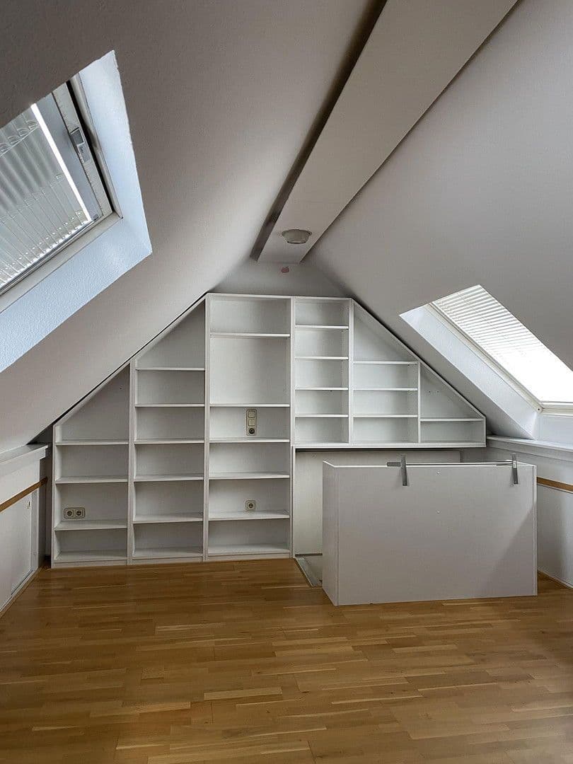 Prodej domu 156 m², pozemek 149 m², Köln, Severní Porýní-Vestfálsko Prodej domu 156 m², pozemek 149 m², Köln, Severní Porýní-Vestfálsko